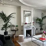 Elegant Apartment Paris Opera