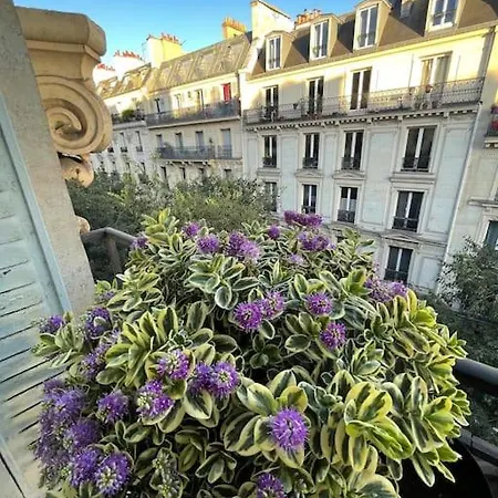 Elegant Opera Apartment *